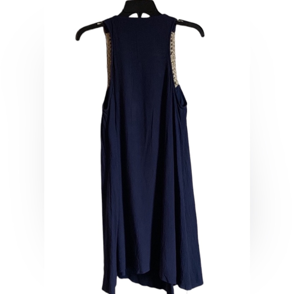 Lilly Pulitzer, dark blue and gold dress, size small. Flowy. Like new! - Picture 4 of 8